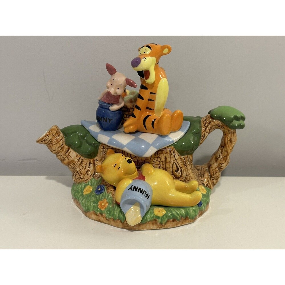 Cardew Studio Winnie the Pooh Disney Limited Teapot "Summer Pooh " Tigger #350